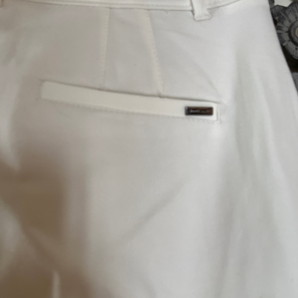 White House Black Market Cream Ankle Pants - Picture 8 of 8